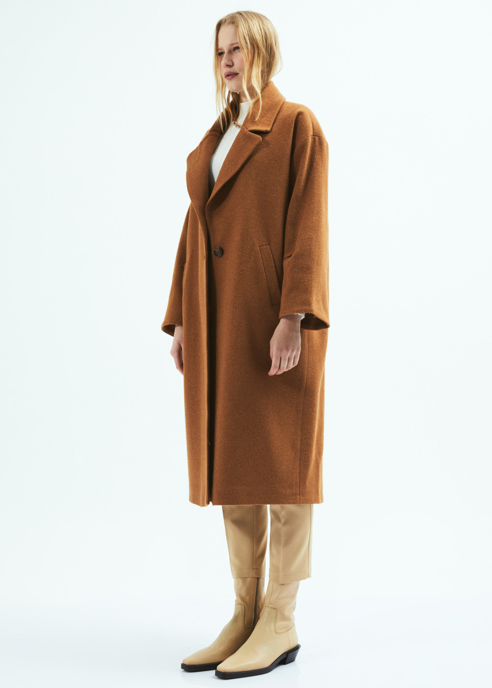 Buttoned Oversize Coat