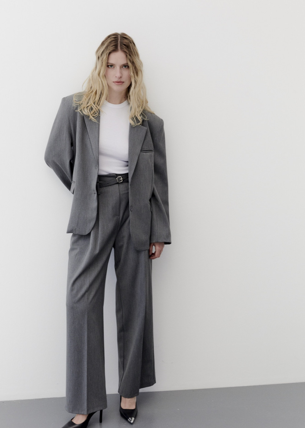 Oversized Blazer Jacket - Belt Detailed Pants Oversized Blazer Jacket - Belt Detailed Pants