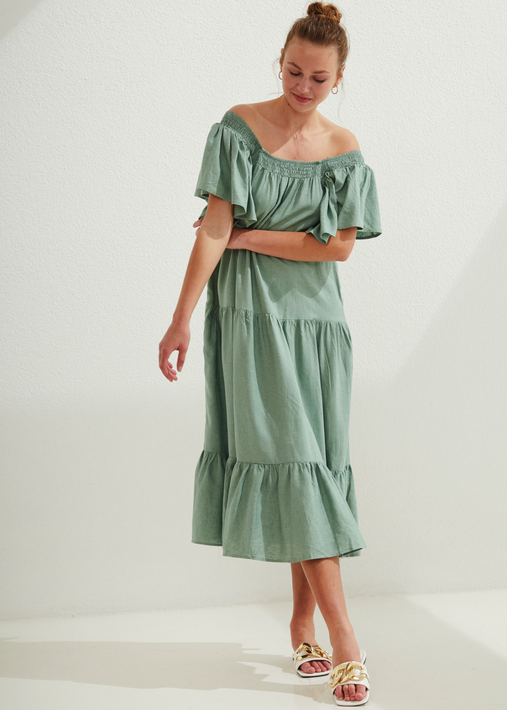 Linen Ruffle Detailed Midi Dress