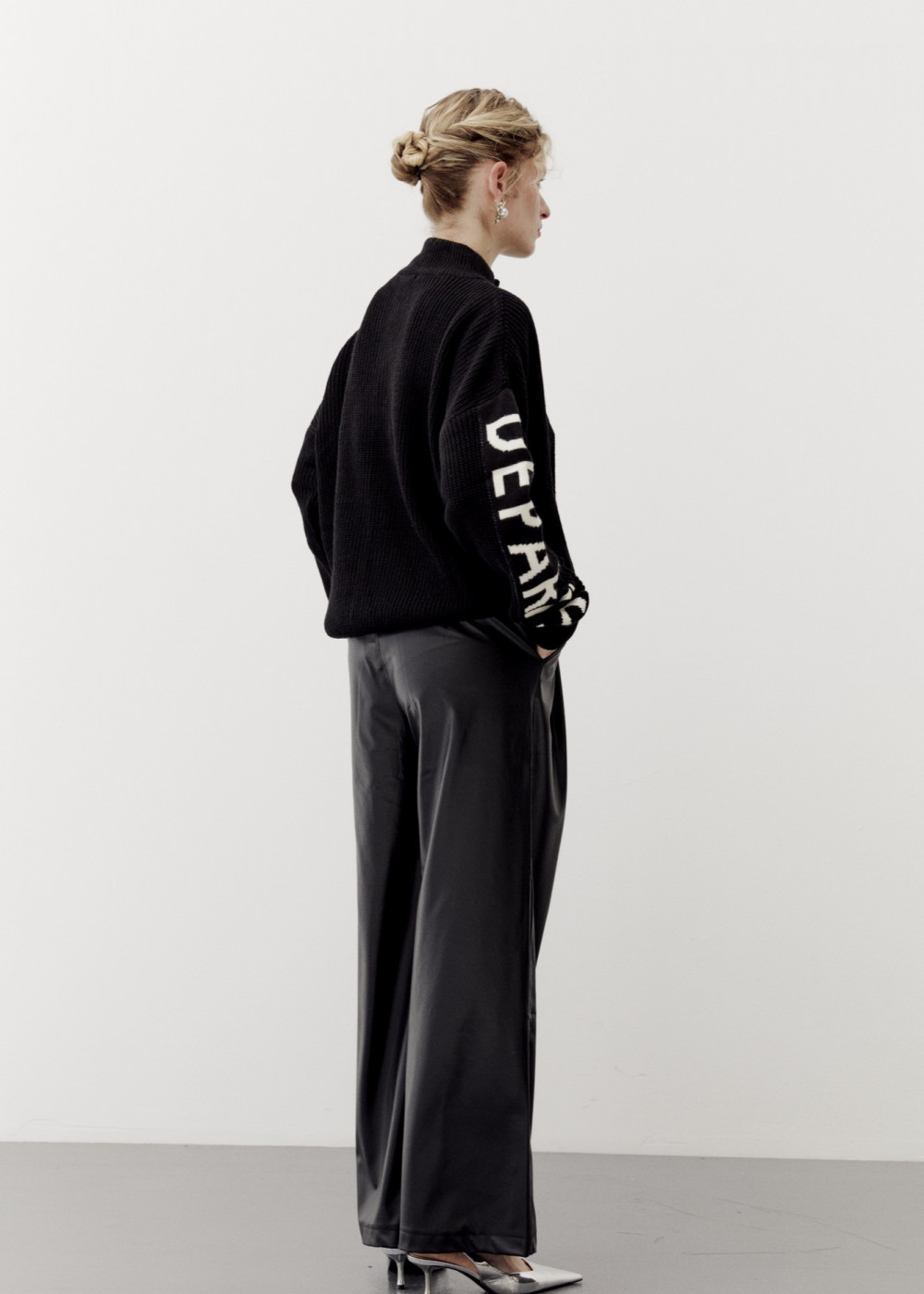 Knitwear Sweater With Sleeve Slogan Knitwear Sweater With Sleeve Slogan