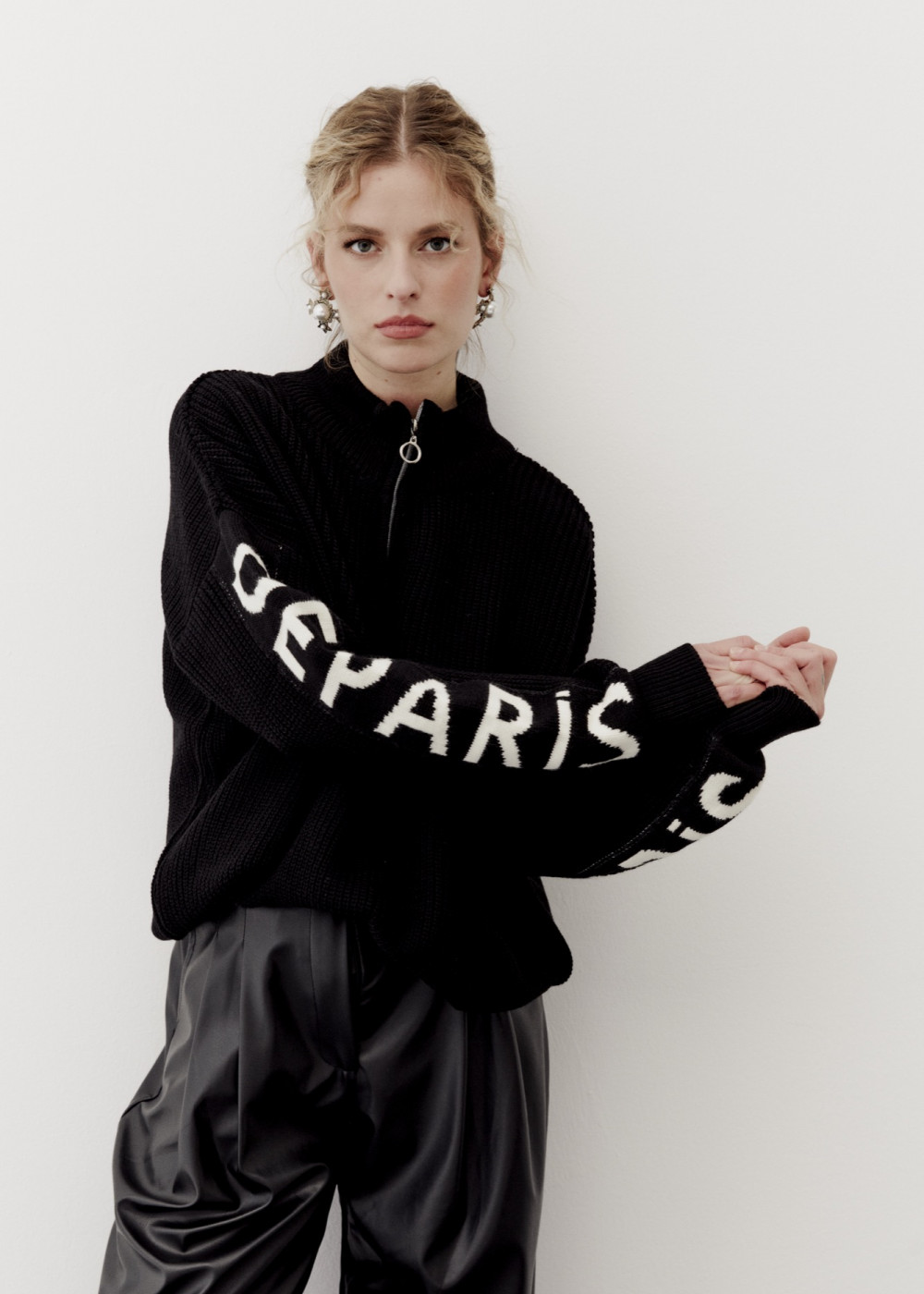 Knitwear Sweater With Sleeve Slogan Knitwear Sweater With Sleeve Slogan