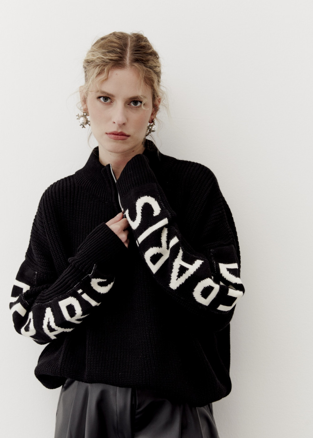 Knitwear Sweater With Sleeve Slogan Knitwear Sweater With Sleeve Slogan