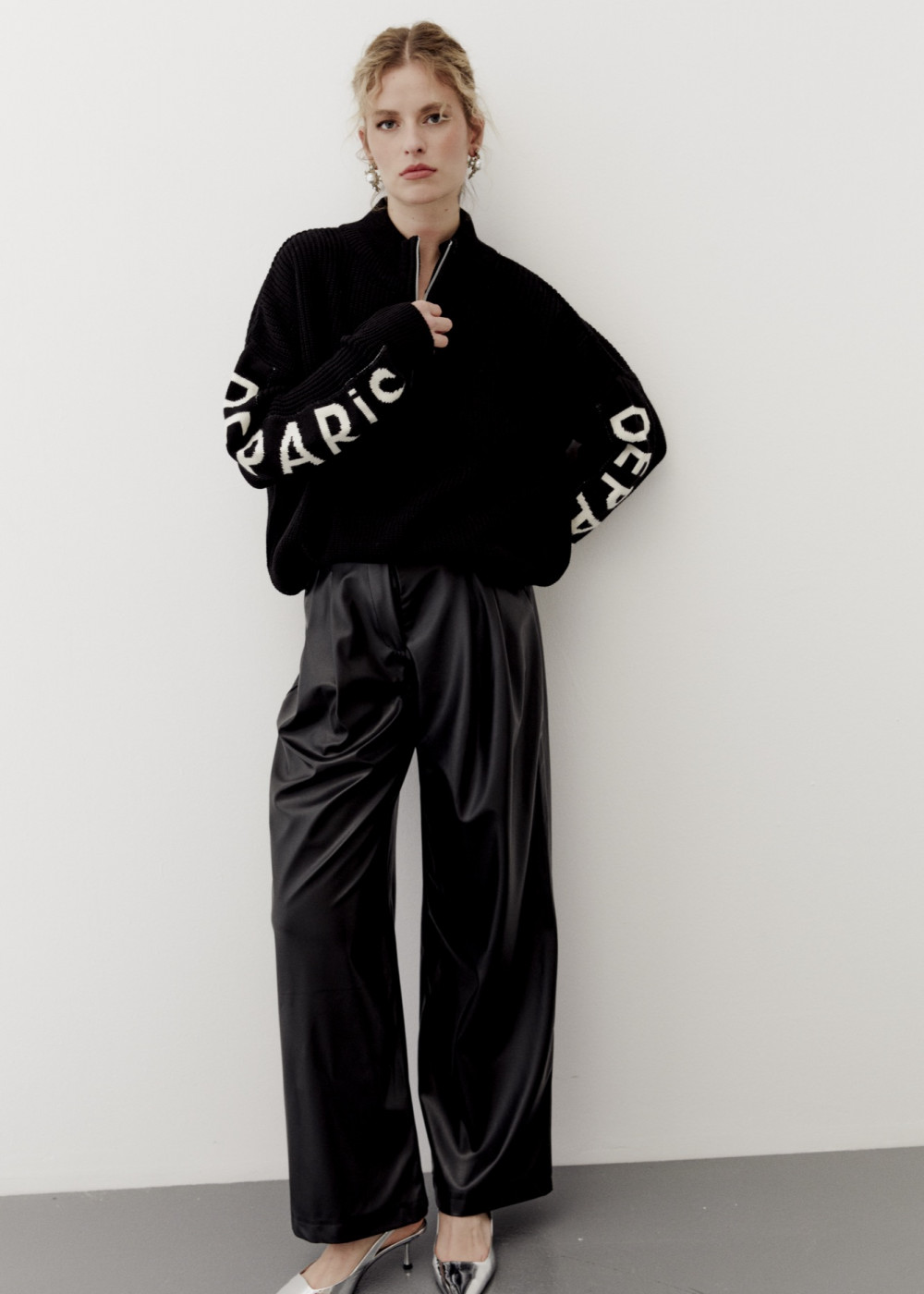 Knitwear Sweater With Sleeve Slogan Knitwear Sweater With Sleeve Slogan