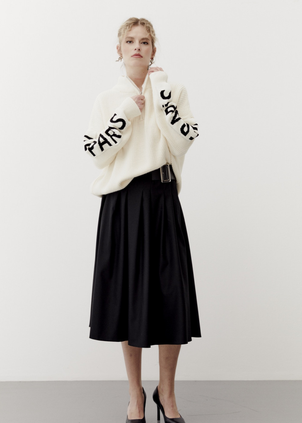 Knitwear Sweater With Sleeve Slogan Knitwear Sweater With Sleeve Slogan