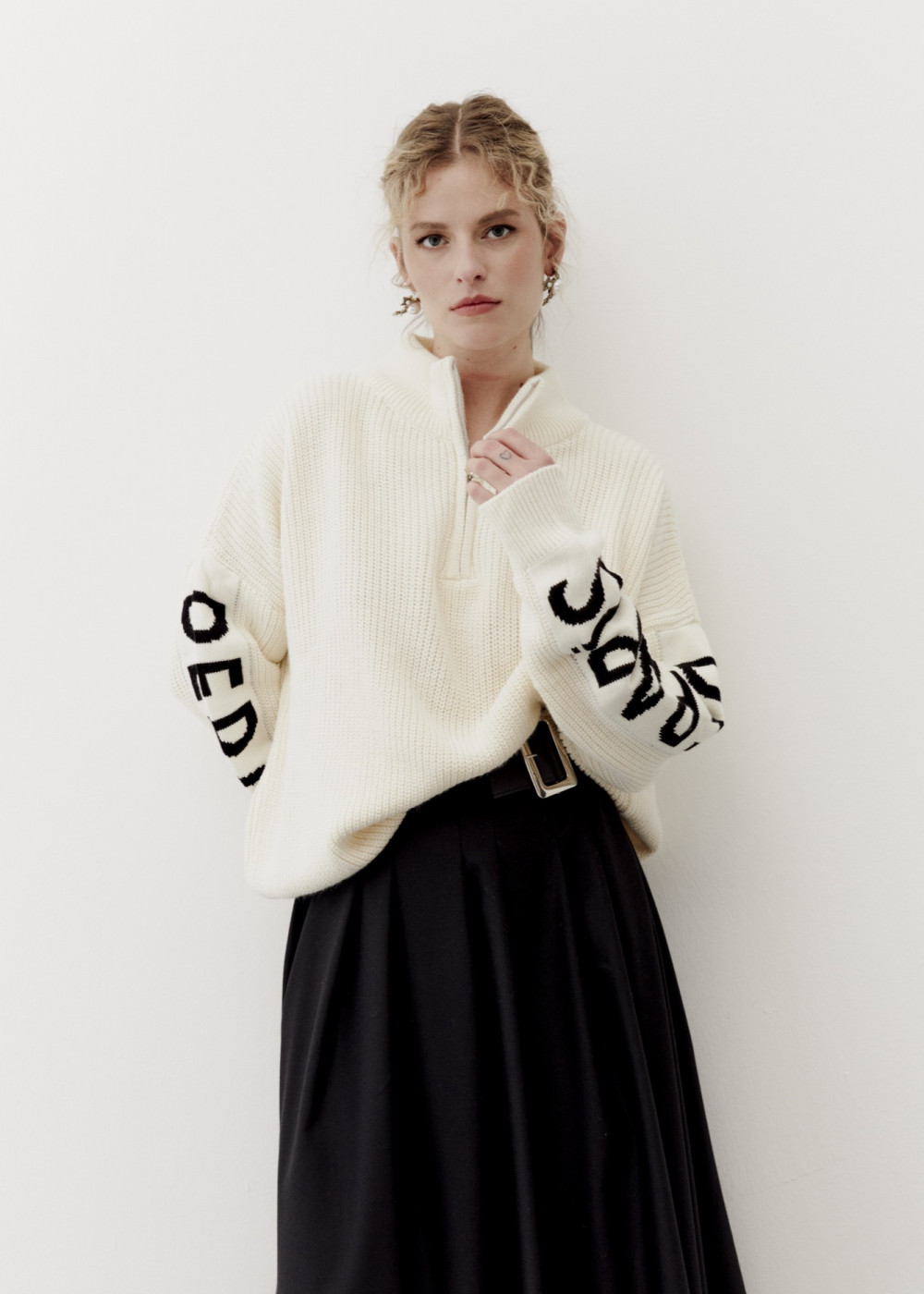 Knitwear Sweater With Sleeve Slogan Knitwear Sweater With Sleeve Slogan