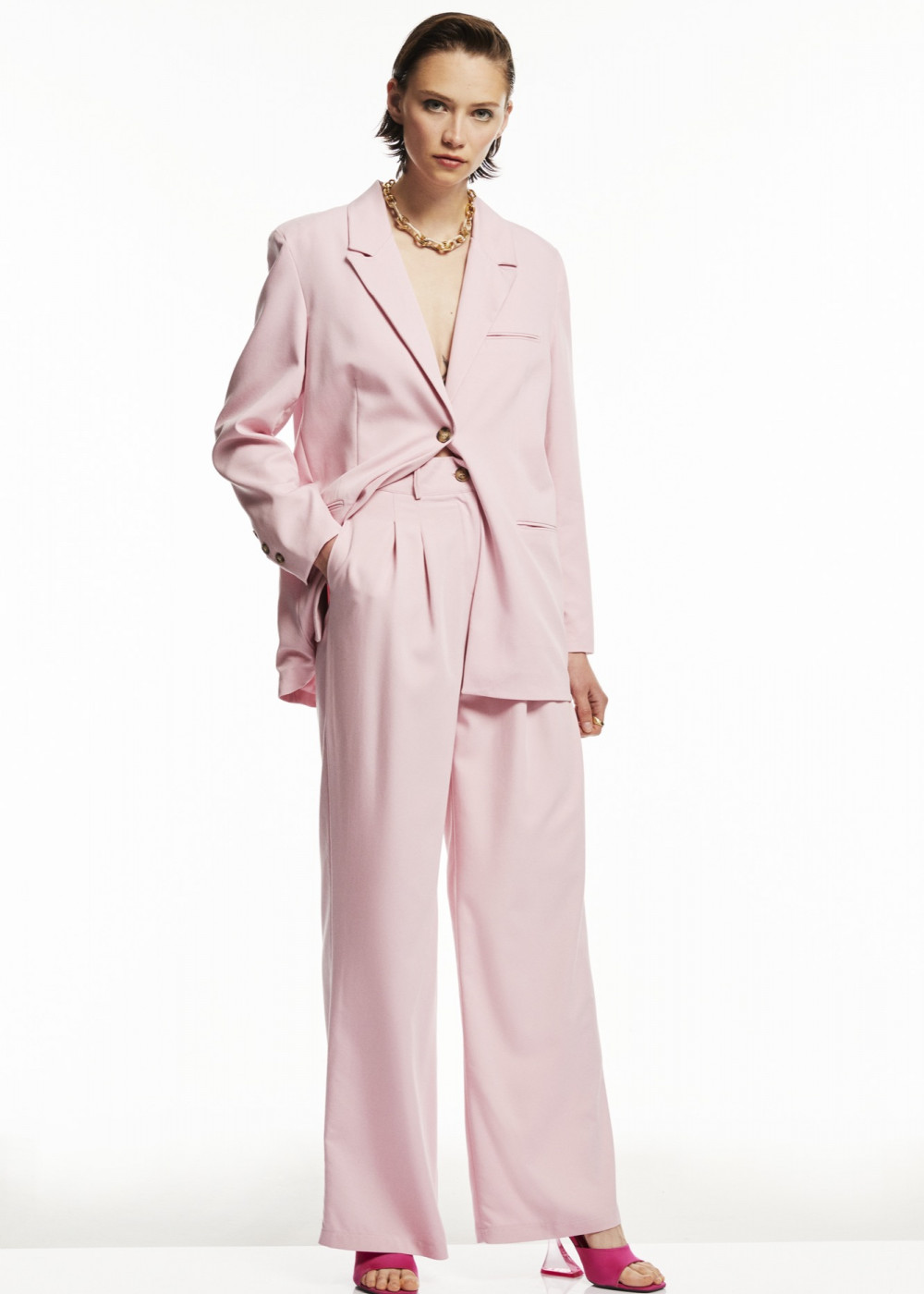Detailed Jacket With Assymetric Cut - Palazzo Pants Detailed Jacket With Assymetric Cut - Palazzo Pants