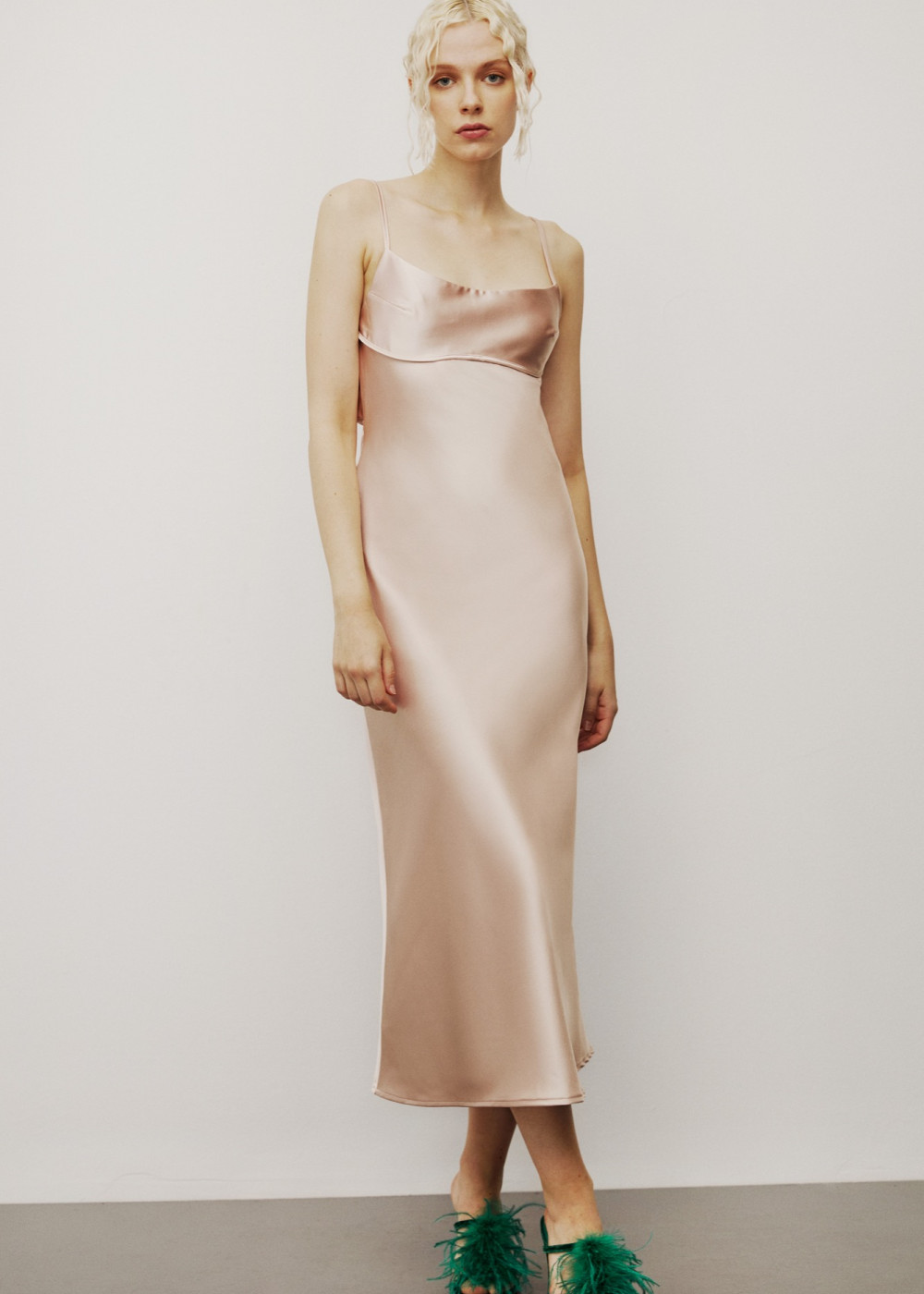 Decollar Back Midi Long Dress Decollar Back Midi Long Dress