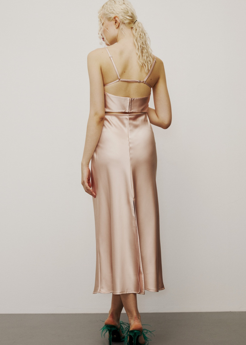 Decollar Back Midi Long Dress Decollar Back Midi Long Dress
