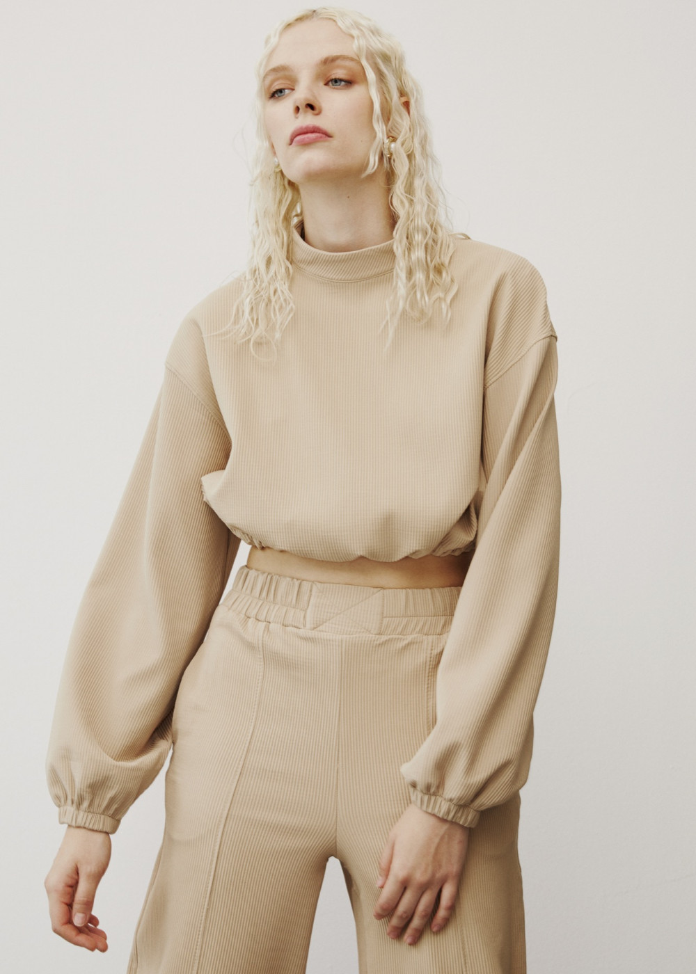Crop With Tire Detailed Waist - Baggy Pants Crop With Tire Detailed Waist - Baggy Pants