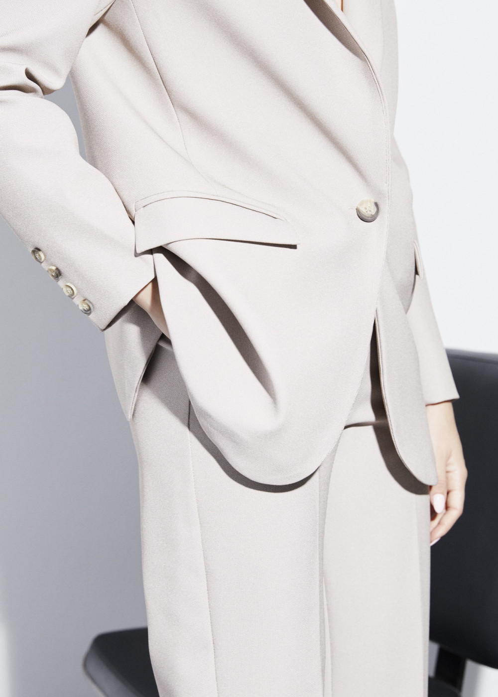 Oversized Blazer Jacket - Slim Fit Masculated Trousers Oversized Blazer Jacket - Slim Fit Masculated Trousers