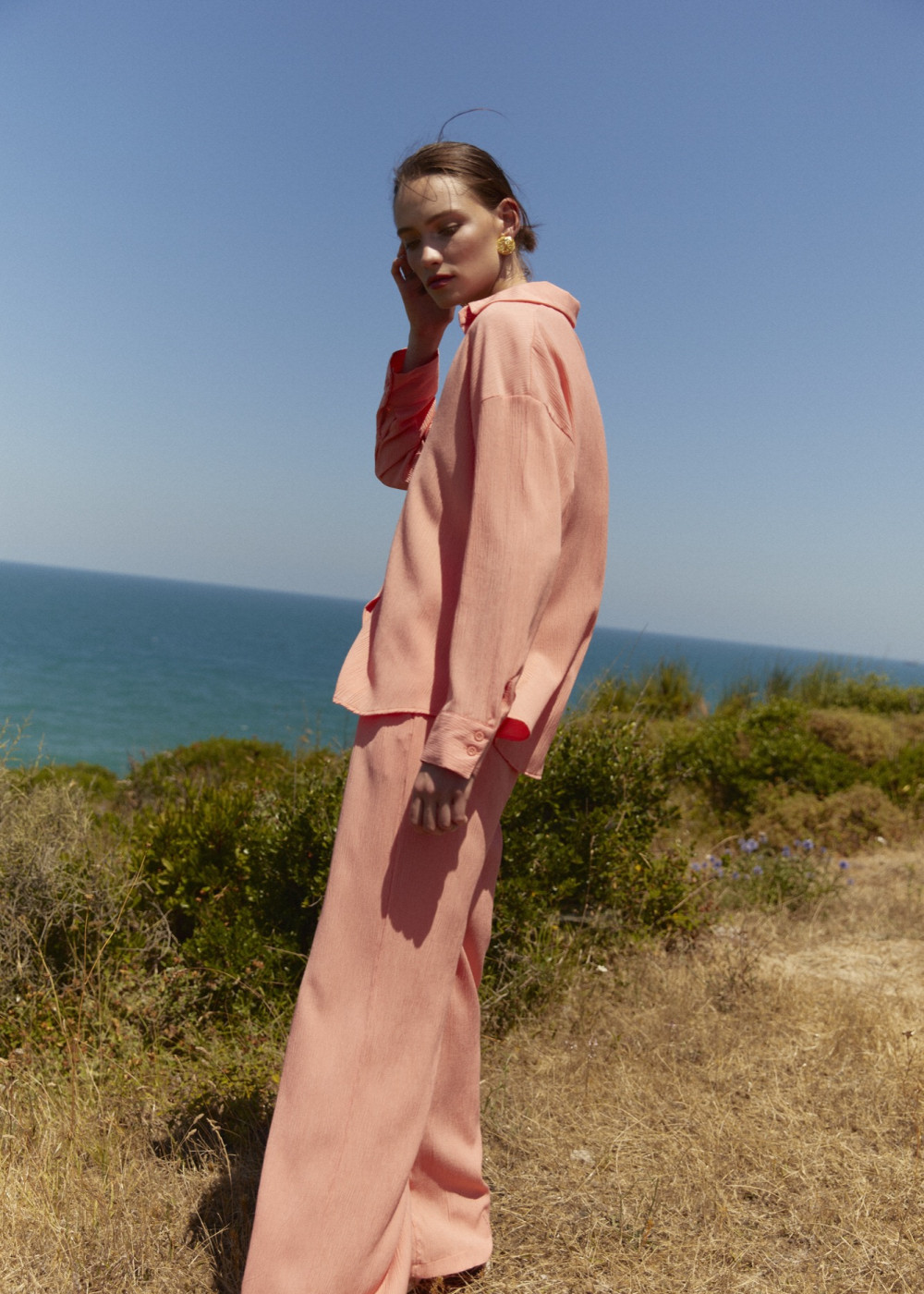 Oversized Shirt - Wide Cut Trousers Oversized Shirt - Wide Cut Trousers