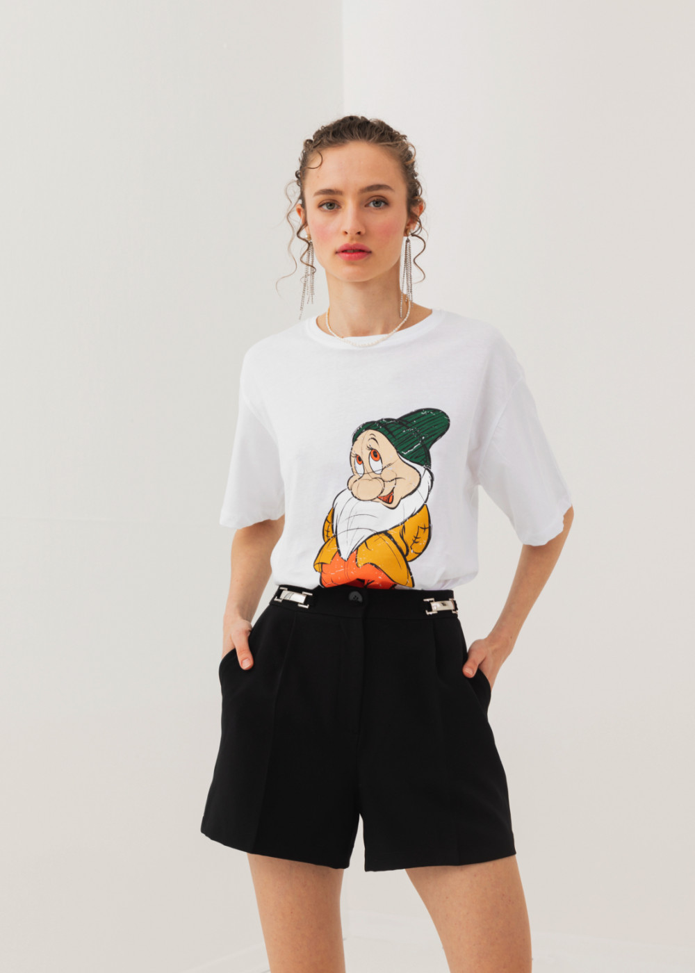 Bermuda Shorts with Clasps Bermuda Shorts with Clasps
